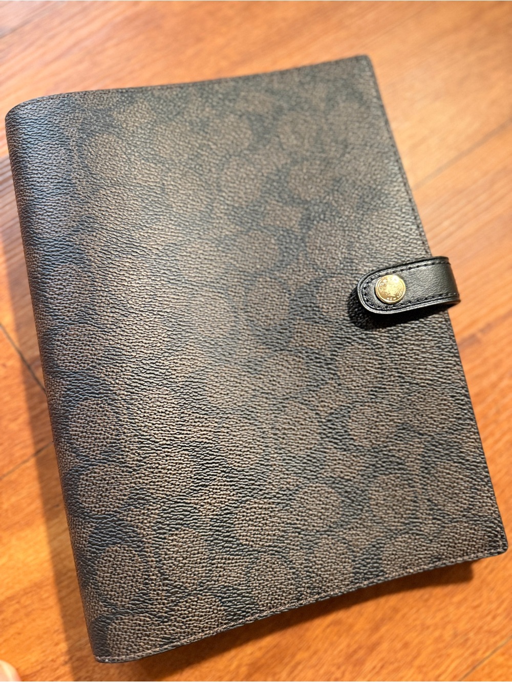 COACH Signature Print Leather Organizer - Dark Brown- 🌸Jacket Only !!!